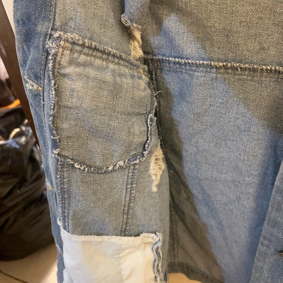 Ci Sono Distressed Jean Denim Jacket. - Picture 13 of 16